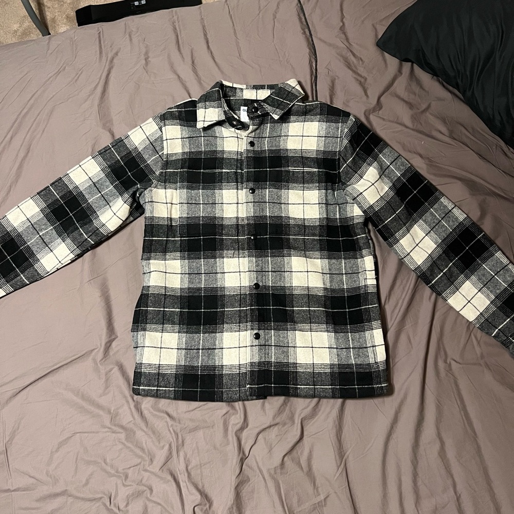 Old Navy Soft-Brushed Sherpa-Lined Shacket - Black/White Plaid